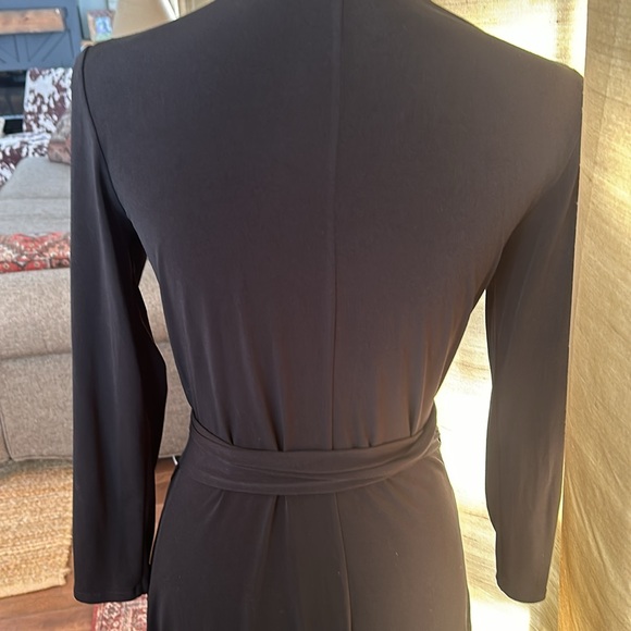 Little black dress, long sleeve wrap with flutter chiffon kick Donna Morgan - Picture 5 of 6